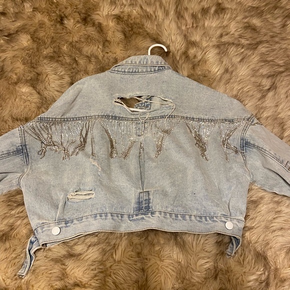 Jean jacket! - Picture 2 of 4